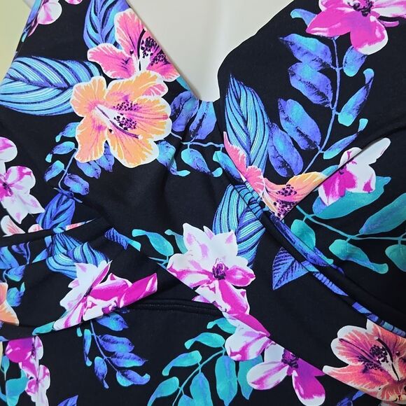 Lands End Women's Tankini Swim Top‎ Size 24W Floral Twist Front Underwire - Picture 5 of 16